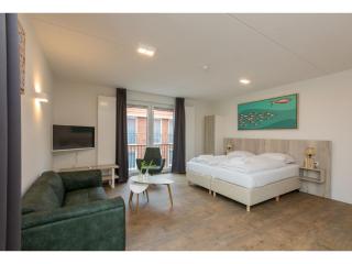 Stylish Beach Getaway, cleaning included - 9