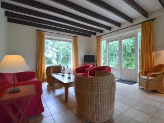 Holiday home with view over meadows, cleaning included - Kibbelveen - 3