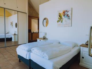 Beautiful penthouse with a view over the lake, cleaning included - Uitgeest - 7