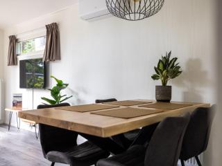 Chalet in Forest with Pool Access, cleaning included - Hoenderloo - 7