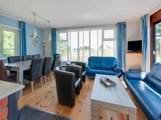 Beautiful dune villa with thatched roof on Ameland, cleaning included - Buren - 0