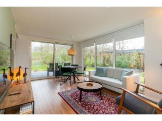 Holiday home right on the Veerse Meer, cleaning included - Wolphaartsdijk - 4