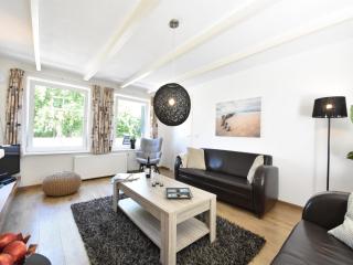 Holiday Home in Zonnemaire near Lake & Beach, cleaning included - Zonnemaire - 1