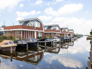 Beautiful house with AC, in the port of Uitgeest, cleaning included - Uitgeest - 9
