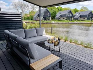 Attractive holiday home in Balk with jetty, cleaning included - Balk - 8