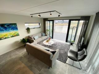 Attractive holiday home in Balk with jetty, cleaning included - Balk - 0