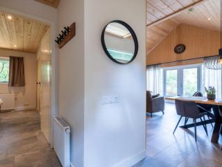 Forest Lodge in Nature with Pond Views, cleaning included - Hoenderloo - 8
