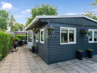 Chalet in Reutum by Almelo Nordhorn Canal, cleaning included - Reutum - 9