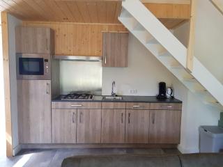 Forest Lodge in Nature with Pond Views, cleaning included - Hoenderloo - 2