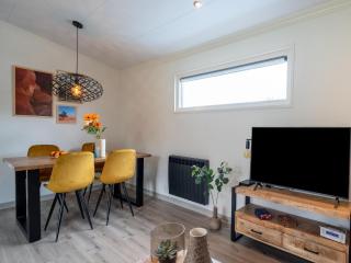 Holiday Home in Molenschot near Nature Reserves, cleaning included - Molenschot - 2