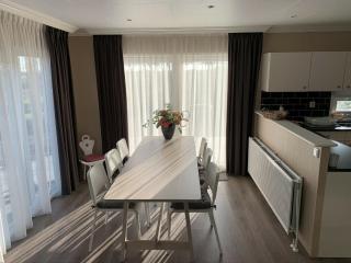 Holiday home on the recreational lake , cleaning included - Lathum - 8