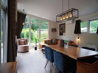 Chalet in Netherlands with Garden and Infrared Cabin, cleaning included - Hoenderloo - 1