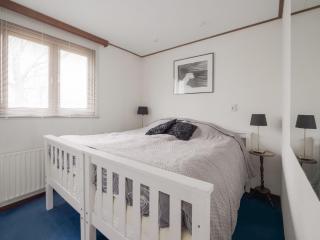 Chalet in Lith with Terrace, cleaning included - Lith - 8
