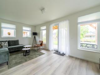 Your Dutch Lakeside Hideaway, cleaning included - Simonshaven - 4