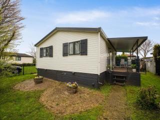 Chalet in Lith with Terrace, cleaning included - Lith - 5