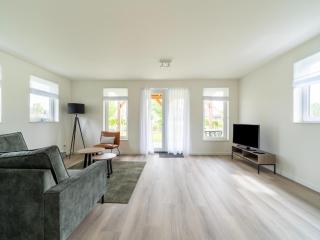 Your Dutch Lakeside Hideaway, cleaning included - Simonshaven - 2