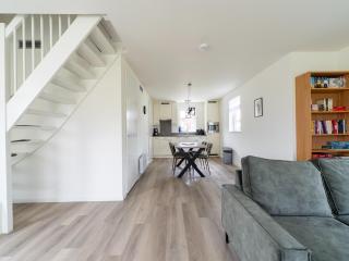 Your Dutch Lakeside Hideaway, cleaning included - Simonshaven - 1