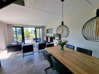 Watervilla Fiif in Friesland with two rooms, cleaning included - Balk - 8