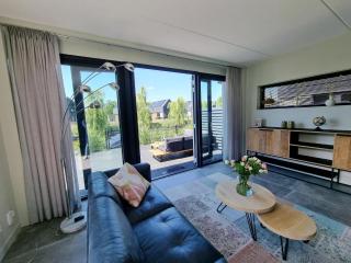 Watervilla Fiif in Friesland with two rooms, cleaning included - Balk - 3