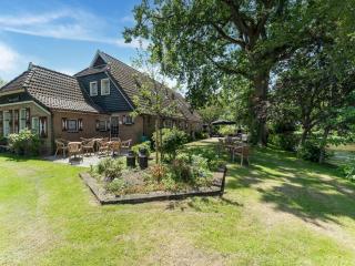 Holiday home in the centre of Giethoorn, cleaning included - Giethoorn - 4