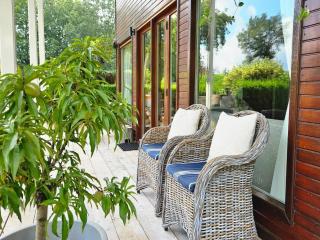 Holiday Home in Friesland with Jetty, cleaning included - Voorthuizen - 6