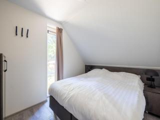 Villa in Gelderland with Infrared Sauna, cleaning included - Hoenderloo - 7