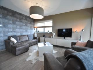 Modern apartment with balcony, cleaning included - Kamperland - 9