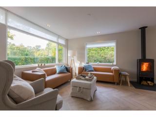 House in Oostkapelle near Beach & Sauna, cleaning included - 0