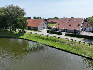 Luxurious 24-person apartment on Ameland, cleaning included - Nes - 5
