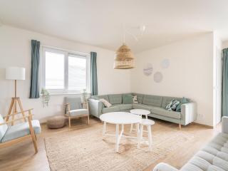 Luxurious 24-person apartment on Ameland, cleaning included - Nes - 0