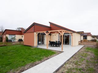 Luxury bungalow for 6 people, cleaning included - Zevenhuizen - 9
