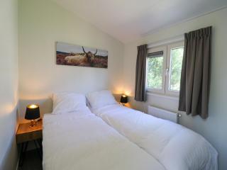 Bunglow with pool in Hoenderloo, cleaning included - Hoenderloo - 7