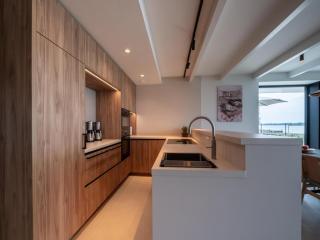 Attractive villa with jetty, cleaning included - Kamperland - 4
