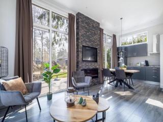 Luxury Chalet in Woods with Terrace, cleaning included - Hoenderloo - 0