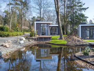Luxury Chalet in Woods with Terrace, cleaning included - Hoenderloo - 9