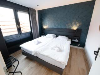 Bungalow with whirlpool and sauna, cleaning included - Zevenhuizen - 8
