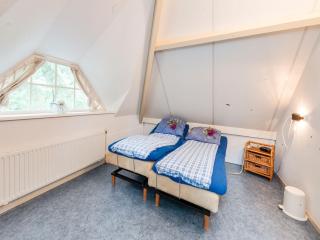 Holiday Home in Beerze Overijssel with Lush Garden, cleaning included - Beerze - 8