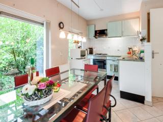 Holiday Home in Beerze Overijssel with Lush Garden, cleaning included - Beerze - 9