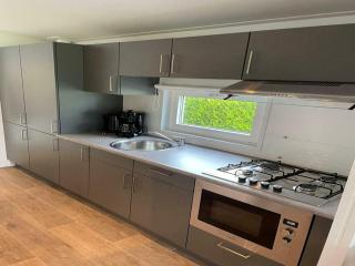 Comfort chalet on a recreational lake , cleaning included - Lathum - 4