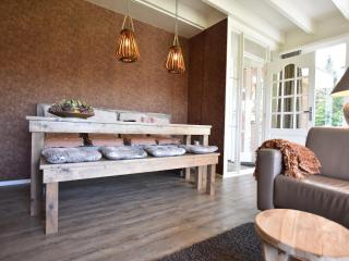 Holiday Home in Reutum with Bubble Bath, cleaning included - Beekdorp - 1