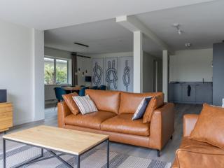 Spacious holiday home with harbor view, cleaning included - Sneek - 0