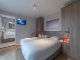 Beautiful holiday home in Colijnsplaat with garden, cleaning included - Colijnsplaat - 7