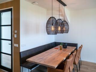Spacious Frysian villa on the waterfront, cleaning included - Leons - 8