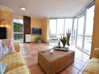 Your Private Retreat by the Fields, cleaning included - Ooltgensplaat - 0