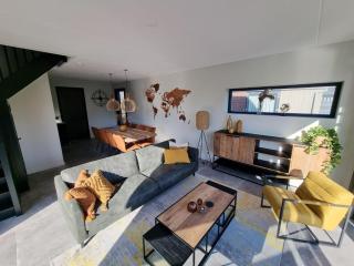 Luxurious detached water villa with jetty, cleaning included - Balk - 0