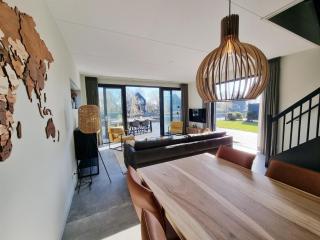 Luxurious detached water villa with jetty, cleaning included - Balk - 1