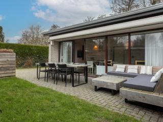 Holiday home on the Veerse Meer, cleaning included - Kamperland - 9