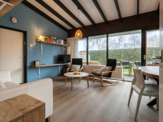 Holiday home on the Veerse Meer, cleaning included - Kamperland - 5