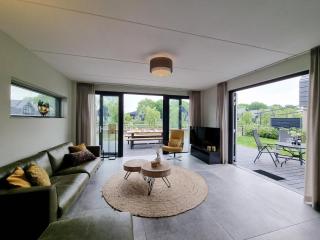 Luxurious detached water villa with jetty, cleaning included - Balk - 4