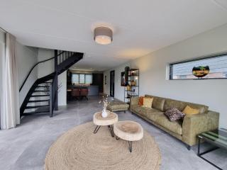 Luxurious detached water villa with jetty, cleaning included - Balk - 1